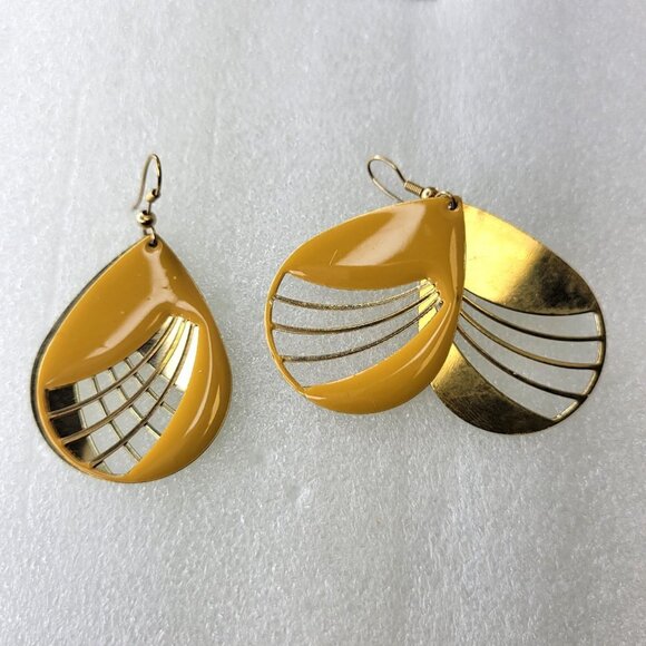 Enamel Yellow Oval Earrings- New with Tags - Picture 3 of 11